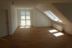 Sonnige 4- Zimmer Dachgeschosswohnung in Stuttgart, Vaihingen – Eisbärenstraße 16, 70563 Heerstraße, Stuttgart – Vorschaubild 7