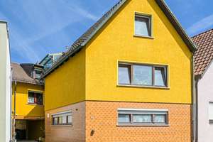 Investoren aufgepasst – ca. 6,5 % Bruttorendite - MFH mit drei Wohnungen in Zellingen z.vk. – Die vollständige Adresse der Immobilie erhältst du vom Anbieter., 97225 Zellingen – Vorschaubild 1