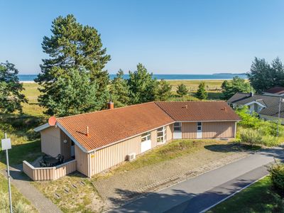 Wunderschönes Ferienhaus mit Pool und Sauna am Priwall / Travemünde – mit Meerblick!