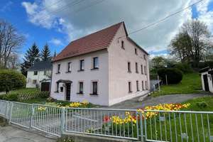 Großes Einfamilienhaus in Burgstädt für Ihren Traum vom Eigenheim – Die vollständige Adresse der Immobilie erhältst du vom Anbieter., 9217 Burgstädt – Vorschaubild 1