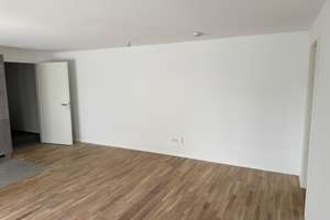 Erstbezug | Sonnige 3,5-Zimmer Wohnung | Einbauküche | Balkon | Einzelgarage | KFW55 | ER-Zentrum – Anton-Bruckner-Straße 8, 91052 Röthelheim, Erlangen – Vorschaubild 9