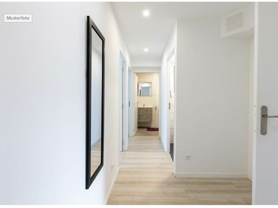 Provi frei 3 Zimmer - Wohnung mit Balkon
