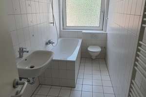 Helle, ruhig gelegene 2 Zi-Whg. KEIN Balkon, mit Wohnküche, 3 min. zur U75 – Ellerkirchstraße 24, 40229 Eller, Düsseldorf – Vorschaubild 13