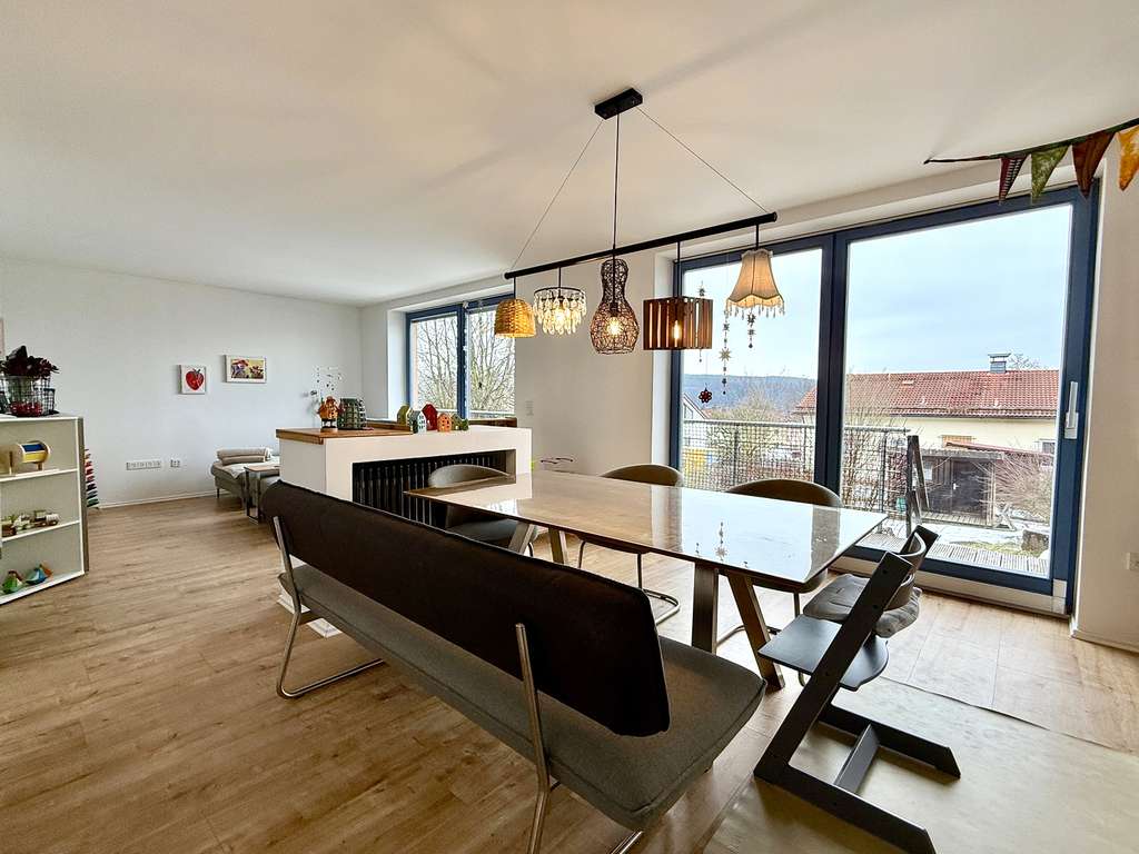 Immobilie in Kronach - Traumhaftes Wohnhaus mit Garten in bester Lage von Kronach - Bild 1