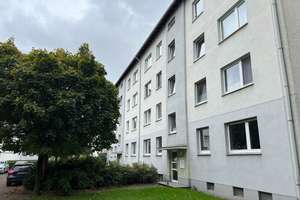 Helle 3 Zi.-Whng.- Sonnenbalkon - Wannenbad - Duisburg Bergheim