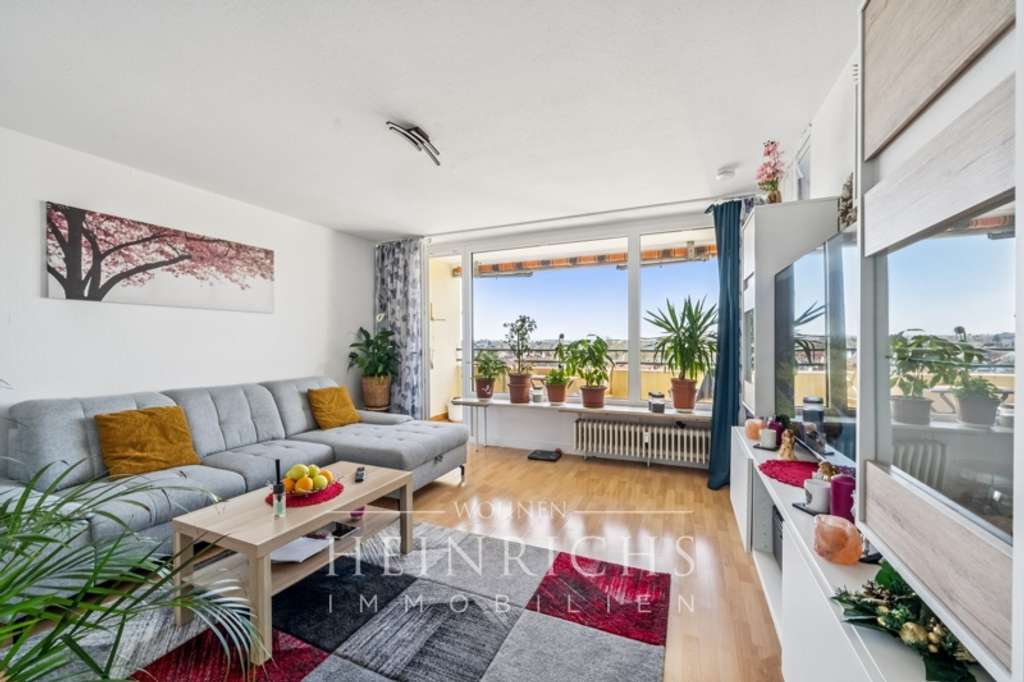 Immobilie in Unterschleißheim - Erbbaurecht: Vermietete 2,5-Zimmerwohnung im 7. Obergeschoss mit Süd-West Loggia & Aufzug - Bild 0