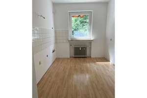 Grüne Oase im Erdgeschoss: Gemütliche 3-Zimmer-Wohnung mit eigenem Garten, Balkon & Keller – Ferdiand-Lassalle-Str. 15, 42855 Schöne Aussicht, Remscheid – Vorschaubild 5