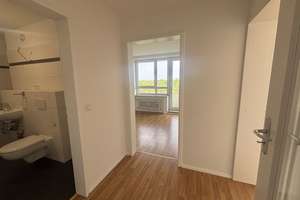 große familienfreundliche 3,5-Zimmer-Wohnung in zentraler Lage von Neuperlach  – Adenauerring 20, 81737 Neuperlach, München – Vorschaubild 13