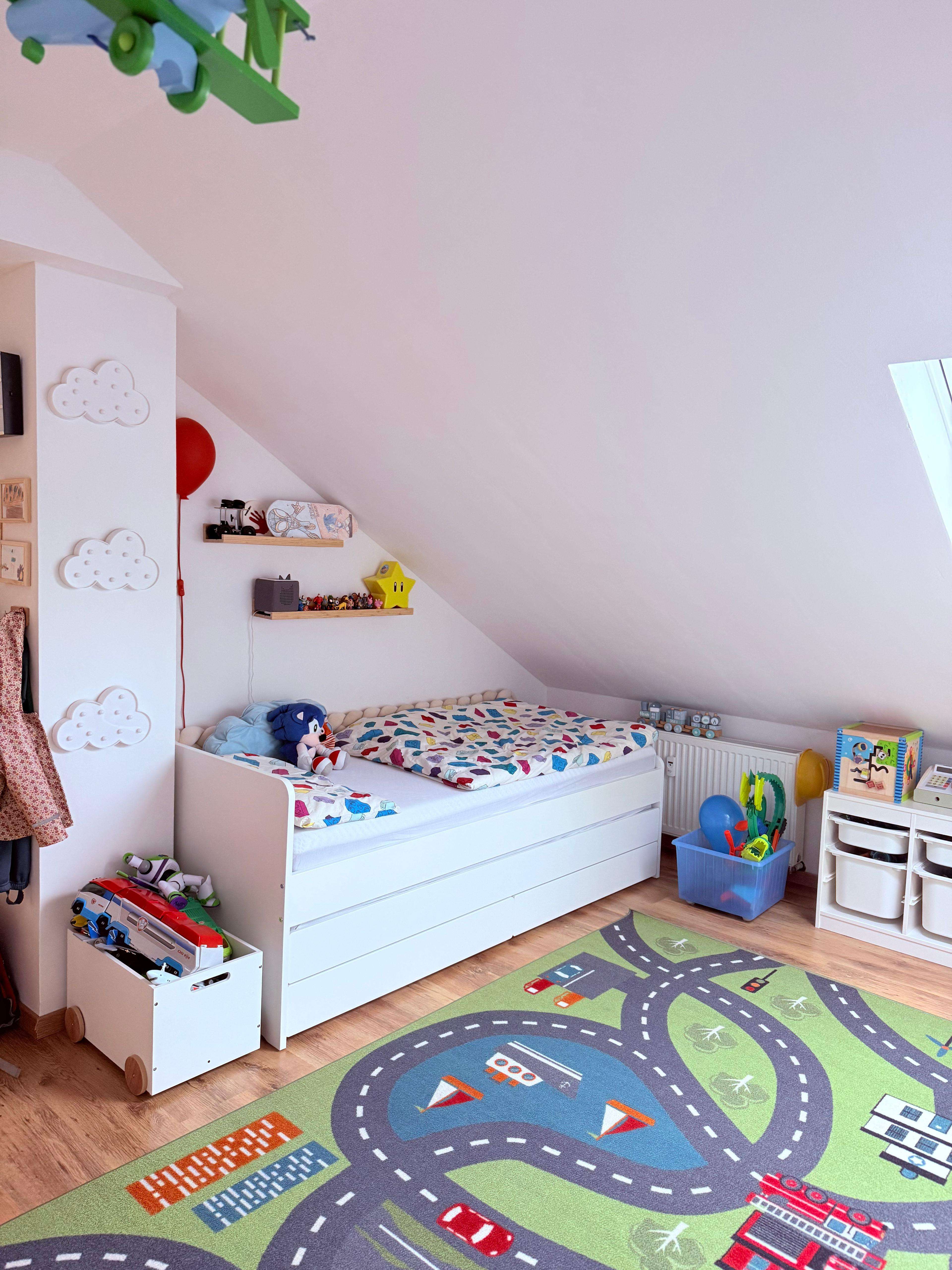 Immobilie in Möglingen - 115 qm2 — 4 Zimmer — 2 Parkplätze — frisch renoviert, großzügig & hell in Möglingen - Bild 0