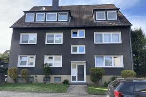 2-Zimmer Dachgeschosswohnung mit Garage und Einbauküche in Essen-Dellwig – Die vollständige Adresse der Immobilie erhältst du vom Anbieter., 45357 Gerschede, Essen – Vorschaubild 1