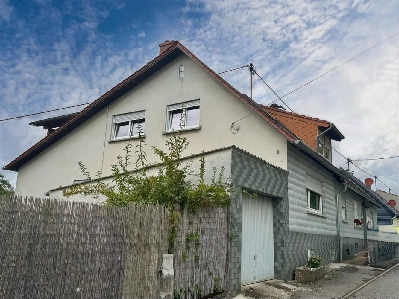 Mehrgenerationenhaus mit Potential, Neunkirchen Kreis – Bild 4