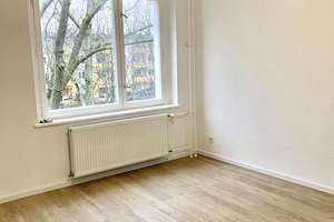 Bezugsfreie 4-Zimmer-Wohnung nahe Tegeler See – Balkon & Familiengrundriss – Die vollständige Adresse der Immobilie erhältst du vom Anbieter., 13507 Tegel, Berlin – Vorschaubild 9