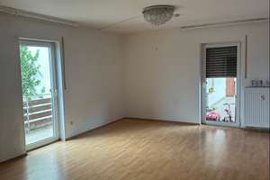 Geräumige 3-Zimmer-Wohnung mit großem Balkon in Viereth-Trunstadt – Seeäckerstraße 18, 96191 Viereth-Trunstadt – Vorschaubild 2