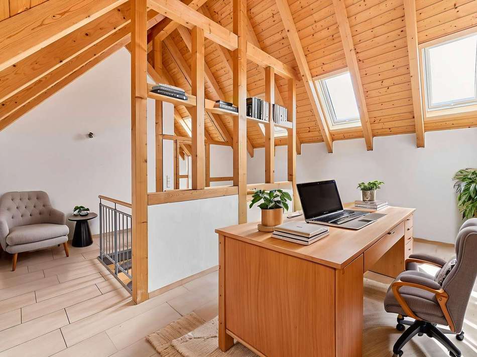 Büro (digitales Staging)