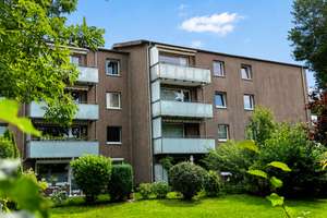 Lichtdurchflutete Whg. in der Endetage mit Balkon und TG-Stellpl. in ruhiger Lage von Eidelstedt