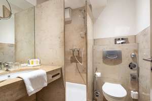 1. Möbliertes Apartment - Zentral und luxuriös Gemütliches – Charlottenstraße 60, 40210 Stadtmitte, Düsseldorf – Vorschaubild 5