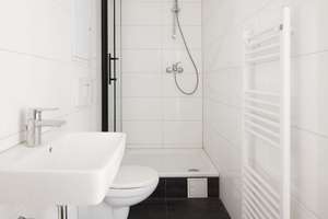 Kompakte 1-Zimmer-Wohnung mit Westbalkon in Friedrichshain – Bödikerstraße 8, 10245 Friedrichshain, Berlin – Vorschaubild 7