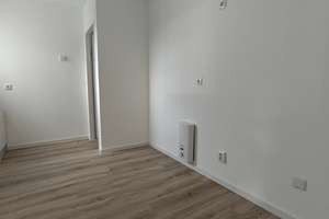 Erstbezug nach Modernisierung -
helle 2-Zimmer-Wohnung mit Loggia in der Nähe des Haderner Sterns – Die vollständige Adresse der Immobilie erhältst du vom Anbieter., 81375 Neuhadern, München – Vorschaubild 3