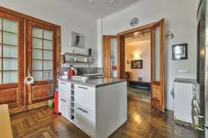 bezugsfreie 144m² Altbauwohnung, liebevoll saniert, 1.OG, Balkon, Keller, zentraler Lage Wilmersdorf – Die vollständige Adresse der Immobilie erhältst du vom Anbieter., 10713 Wilmersdorf, Berlin – Vorschaubild 7