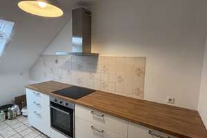 Anfragen bitte nur per Mail! Schöne 2,5 Zimmer - DG - Wohnung – Kösliner Str. 62, 76139 Waldstadt, Karlsruhe – Vorschaubild 7