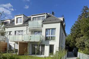 Erstbezug: sehr attraktive 4 Zimmerwohnung plus Hobbyraum und Privatgarten in Trudering