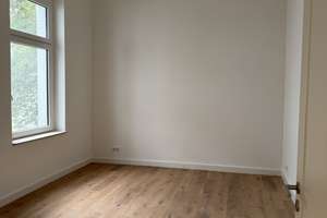 Kernsanierte 3,5 Zi Altbauwohnung mit großer Terrasse in Pempelfort – Blücherstrasse 62, 40211 Pempelfort, Düsseldorf – Vorschaubild 3