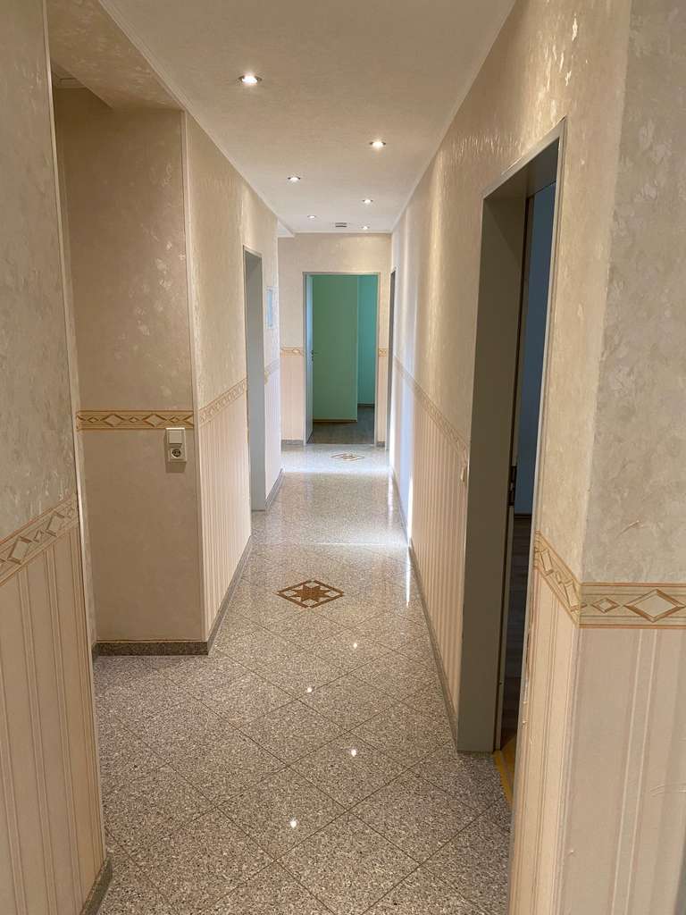 Immobilie in Weilerbach - Eine schöne Wohnung im ersten Obergeschoss - Bild 0