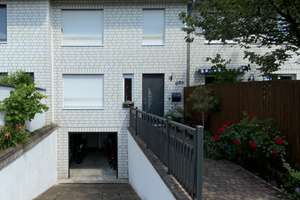 *** GROß-BUCHHOLZ *** Wohnen in begehrter Lage – Stilvoll, großzügig und mit besonderem Charme ! – Die vollständige Adresse der Immobilie erhältst du vom Anbieter., 30655 Groß-Buchholz, Hannover – Vorschaubild 3