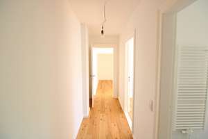 Traumlage dicht Südstern und Volkspark: modernisierte Altbauwohnung mit tollem Ambiente! – Die vollständige Adresse der Immobilie erhältst du vom Anbieter., 10967 Kreuzberg, Berlin – Vorschaubild 2