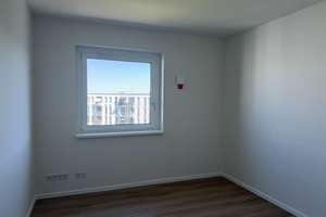TOP-Wohnung ganz oben! 3-Zimmer-Wohnung mit Balkon und Wasserblick in Spandau – Asnièresstraße 1, 13587 Hakenfelde, Berlin – Vorschaubild 9