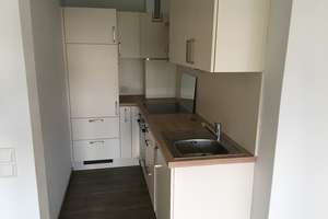 Stilvolle, gepflegte 1-Raum-Wohnung mit luxuriösem Bad mit Balkon und EBK in Füssen – Die vollständige Adresse der Immobilie erhältst du vom Anbieter., 87629 Füssen – Vorschaubild 3