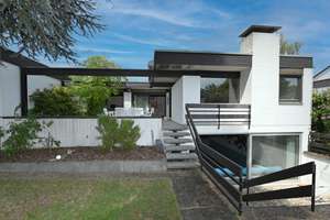 Attraktiver Bungalow mit Schwimmbad und Feldrandlage  im Märchenviertel von KA-Rüppurr zu verkaufen! – Die vollständige Adresse der Immobilie erhältst du vom Anbieter., 76199 Rüppurr, Karlsruhe – Vorschaubild 2
