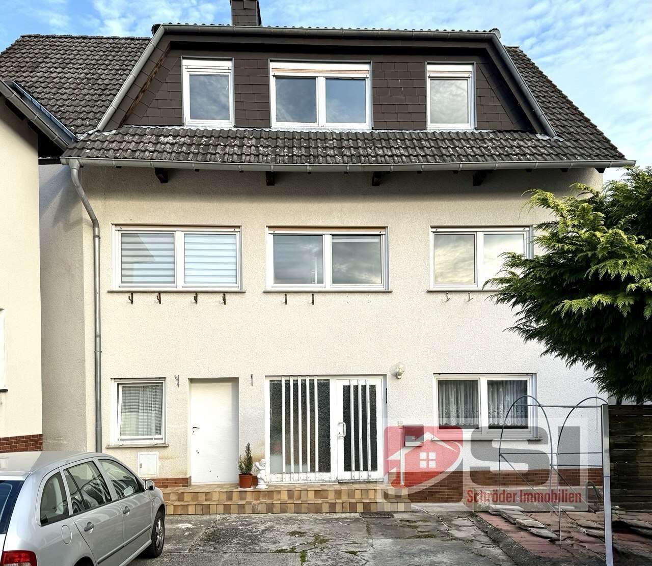 Mehrgenerationenhaus mit viel Platz und Extra-Gartengrundstück, Lahn Dill Kreis – Bild 1