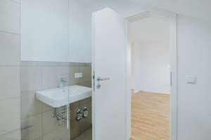 Vermietete 3-Zimmer-Kapitalanlage in sanierter Wohnanlage – Die vollständige Adresse der Immobilie erhältst du vom Anbieter., 70329 Obertürkheim (Ortsteil), Stuttgart – Vorschaubild 4