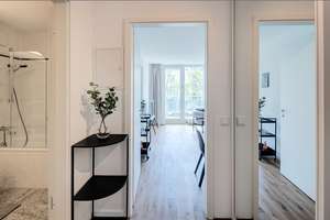 Möbliert: Stilvolle, neuwertig möblierte Wohnung in der Maxvorstadt – Die vollständige Adresse der Immobilie erhältst du vom Anbieter., 80799 Universität, München – Vorschaubild 10
