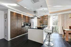  “Luxuriöse 115-m²-Designerwohnung am Mühlbach in den Isargärten-Wasserspiele – Maria-Einsiedel-Str. 13, 81379 Thalkirchen, München – Vorschaubild 4