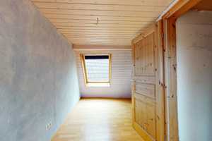 TOP LAGE  - Renovierungsbedürftige Doppelhaushälfte in Erdmannhausen – Ludwigsburg (Kreis) – Vorschaubild 11