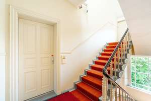 Altbau-Juwel am Comeniusplatz: jetzt indoor-Drohnenflug mit überraschender Raumaufteilung ansehen – Die vollständige Adresse der Immobilie erhältst du vom Anbieter., 10243 Friedrichshain, Berlin – Vorschaubild 17