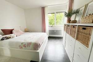 Helle, renovierte 2 ZKB mit Einbauküche, Fahrstuhl und Balkon in ruhiger Lage! Gut vermietet!!! – Schillstr. 21, 86167 Lechhausen-West, Augsburg – Vorschaubild 6