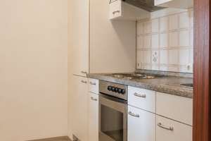 **ALTSTADT ** Großzügige 1- ZKB Wohnung mit Balkon in TOP Lage Nähe Maxstraße (VERMIETET) – Ulrichsgasse 7A, 86150 Lechviertel, östl. Ulrichsviertel, Augsburg – Vorschaubild 8