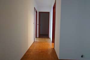 Wunderschöne  2 1/2 Zimmerwohnung mit Balkon und herrlicher Aussicht – Die vollständige Adresse der Immobilie erhältst du vom Anbieter., 42113 Uellendahl-Katernberg, Wuppertal – Vorschaubild 7