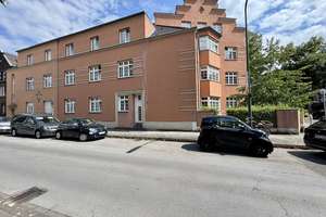 2- bis 3-Zimmer Wohnung mit Altbauflair in Oberkassel