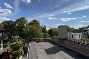 LEBEN IN EINEM GRÜNDERZEIT-STADTHAUS IN ZENTRALER UND GRÜNER LAGE