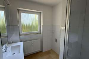 Eigener 314 m² Garten: Renovierte 4-Zimmer-Eigentumswohnung mit 2 Balkonen, provisionsfrei – 93049 Westenviertel, Regensburg – Vorschaubild 3