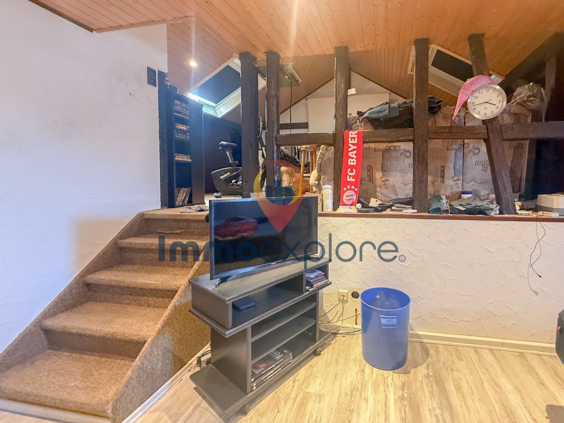 Immobilie in Wehrheim - Wohn- und Geschäftshaus zum entwickeln - Sanierungsbedürftig - Bild 0