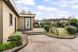 Bremen - Horn-Lehe | Großzügiger Bungalow mit Gestaltungspotenzial inkl. Keller und Garage auf tolle – Die vollständige Adresse der Immobilie erhältst du vom Anbieter., 28357 Lehesterdeich, Bremen – Vorschaubild 23