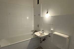 Renovierte 2 Zimmer Wohnung mit Loggia – Helsinkistraße 6, 24109 Mettenhof, Kiel – Vorschaubild 7