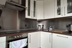 Maisonette mit Kamin, Balkon & Spitzboden – ideal für Eigennutzer oder Kapitalanleger – Die vollständige Adresse der Immobilie erhältst du vom Anbieter., 46236 Stadtmitte, Bottrop – Vorschaubild 6