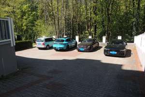 HOCHWERTIG SANIERTE VILLA MIT 6 WOHNUNGEN 6 PKW-STELLPLÄTZE UND 1 GARAGE IN RS-BLIEDINGHAUSEN – Burgerstraße 76, 42859 Zentralpunkt, Remscheid – Vorschaubild 3