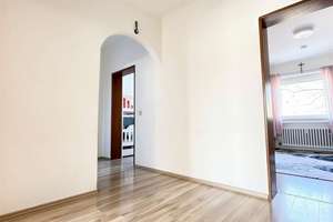 3-Zimmer-Wohnung mit Balkon und Stellplatz – solide Kapitalanlage in Wiesbaden – Die vollständige Adresse der Immobilie erhältst du vom Anbieter., 65197 Klarenthal, Wiesbaden – Vorschaubild 8
